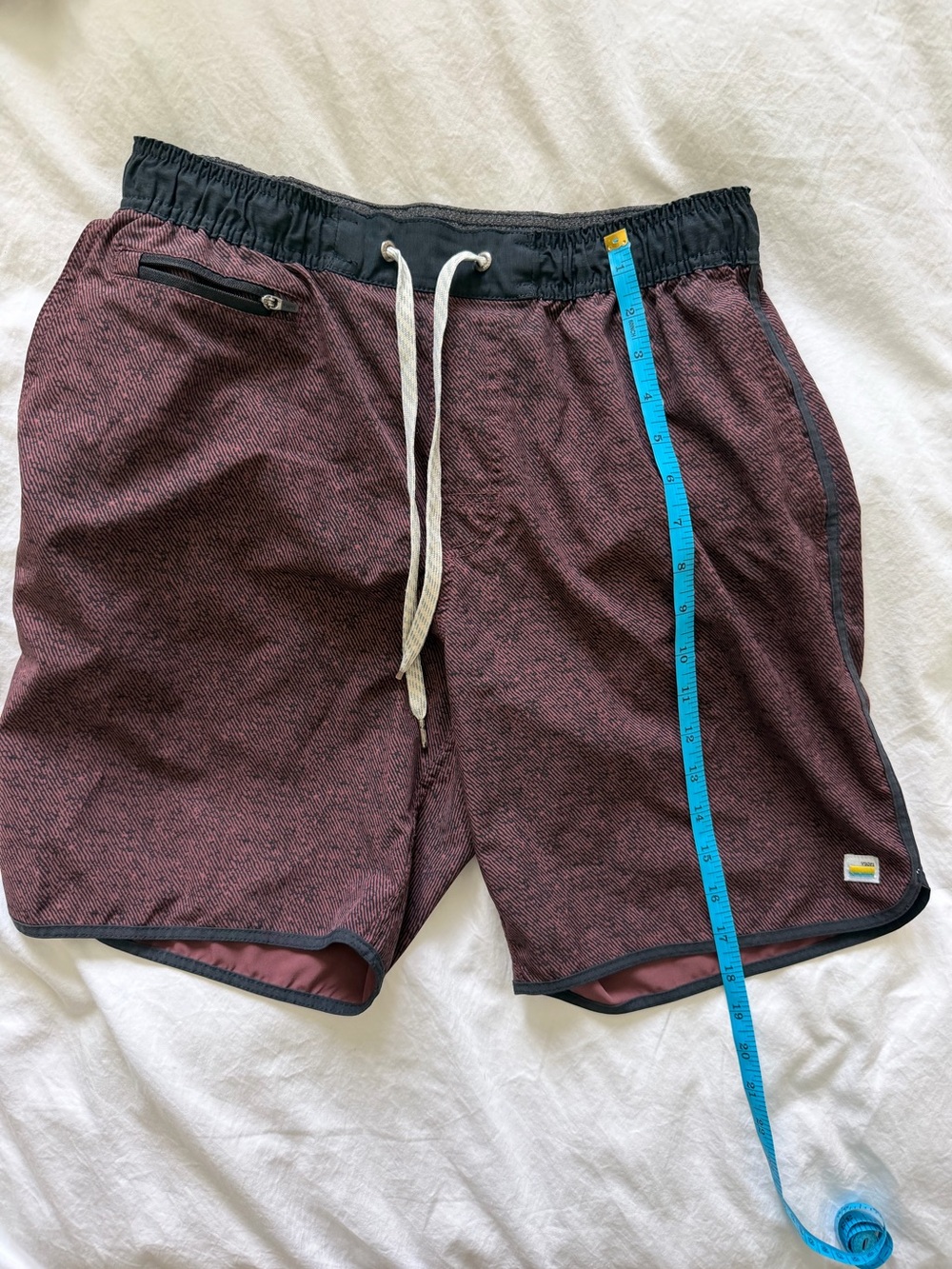 Men’s Vuori Banks shorts unlined size medium mens workout short M